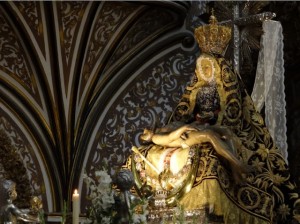 VIRGEN DE LAS ANGUSTIAS 23