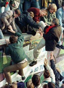 FILE PHOTO OF BERLIN WALL FOR TENTH ANNIVERSARY OF BERLIN WALL FALL.