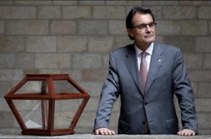 Entrevista-a-Artur-Mas-preside_54352502120_51347059679_342_226