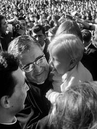 october_9_2c_1967_blesseda_escriv_e1_university_of_navarre_2c_pamplona__28spain_29_mod4col