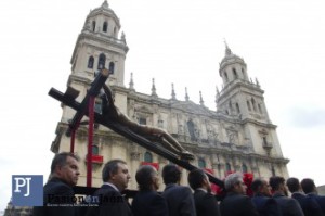 foto-manuel-quesada-titos-salida-cristo-de-las-misericordia-13-12-2015-117-331x220